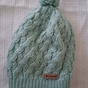 Columbia Light Green Cable Knit Beanie